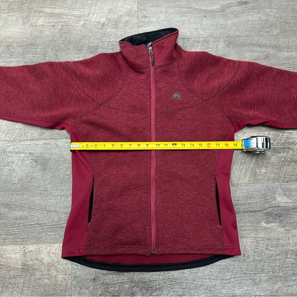 Nike ACG Y2K Women’s Burgundy Full Zip Fleece Jacket Size Medium - Picture 9 of 10
